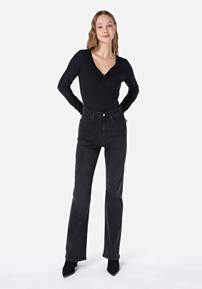 صورة من   جينز أسود نسائي