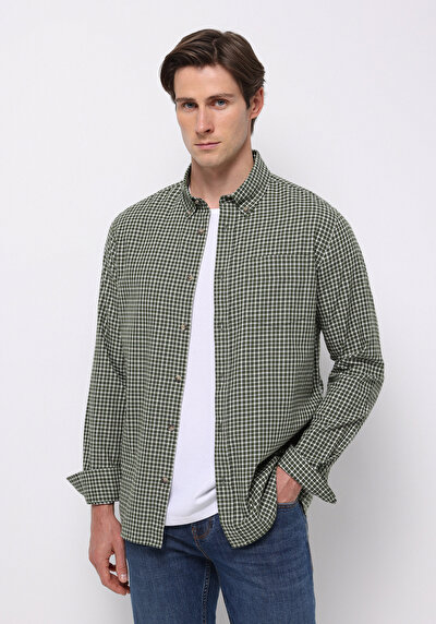 صورة من قميص عادي رقبة متقلب رجالي أخضر كم طويل قميص