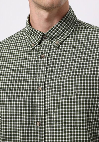 صورة من قميص عادي رقبة متقلب رجالي أخضر كم طويل قميص