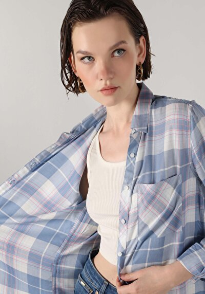 اعرض التفاصيل لـ قميص عادي رقبة منقوشة نسائي أزرق كم طويل قميص