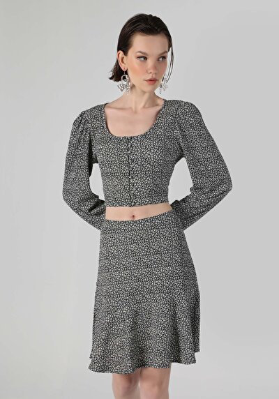 اعرض التفاصيل لـ أسود للنساء تي شيرت كم طويل