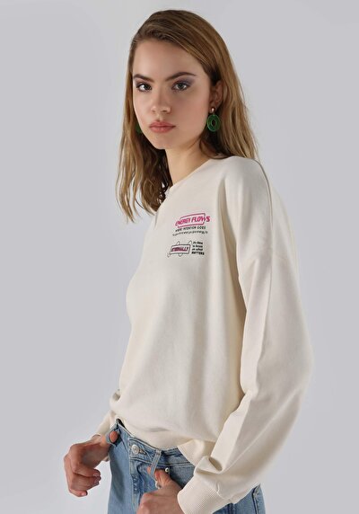 صورة من أبيض للنساء بلوز