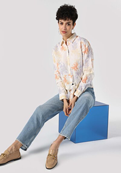 صورة من أزرق للنساء بناطيل