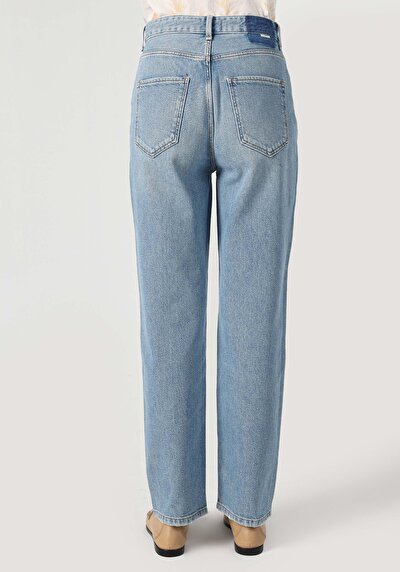 اعرض التفاصيل لـ أزرق للنساء بناطيل