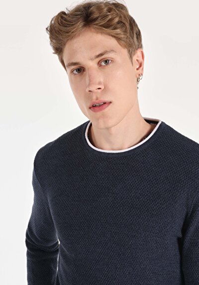 اعرض التفاصيل لـ أزرق للرجال بلوفر