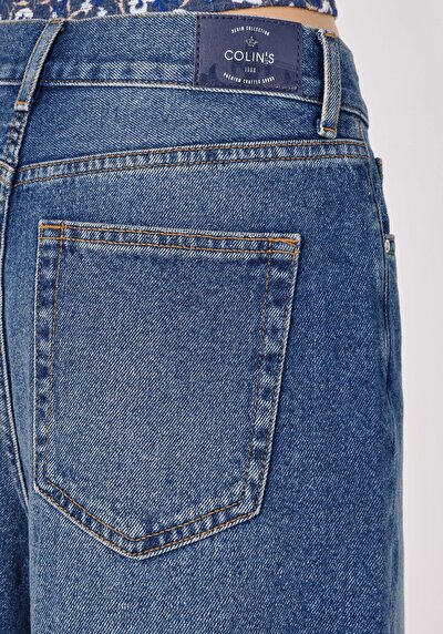 اعرض التفاصيل لـ أزرق للنساء شورت