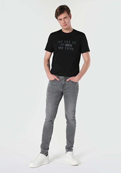 صورة من أزرق للرجال بناطيل