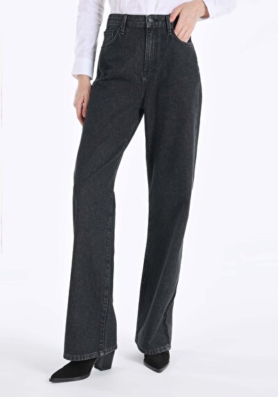 اعرض التفاصيل لـ   خصر عالي ساق واسعة نسائي جينز أبيض