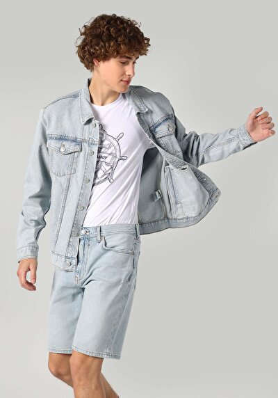 صورة من رجالي بقصة عادية غير مبطن جاكيت أزرق مع سحاب