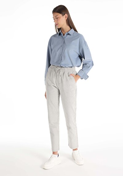 صورة من   خصر عالي مستقيم الساق نسائية بنطلون رمادي