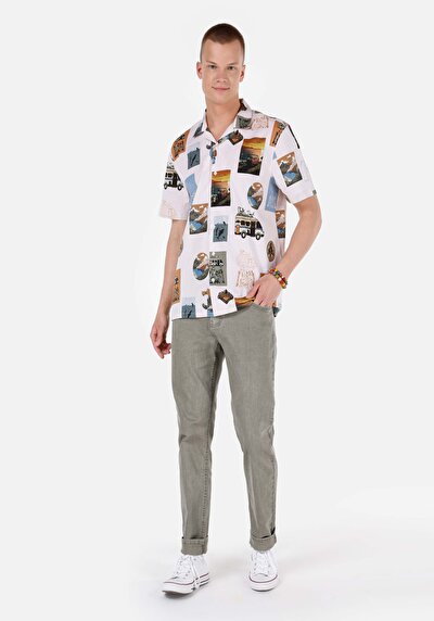 صورة من مستقيم الخصر مستقيم الساق الرجال السراويل الخضراء