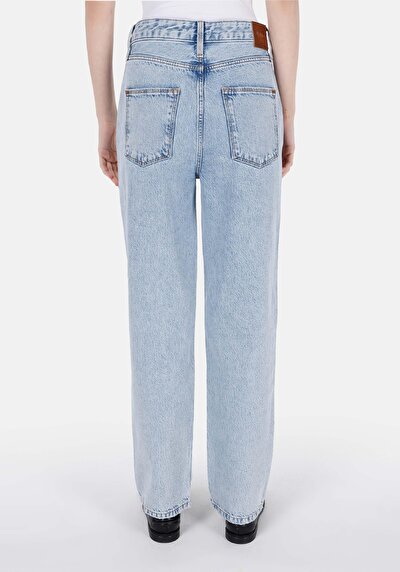 اعرض التفاصيل لـ   مستقيم الساق نسائي نيلي الجينز