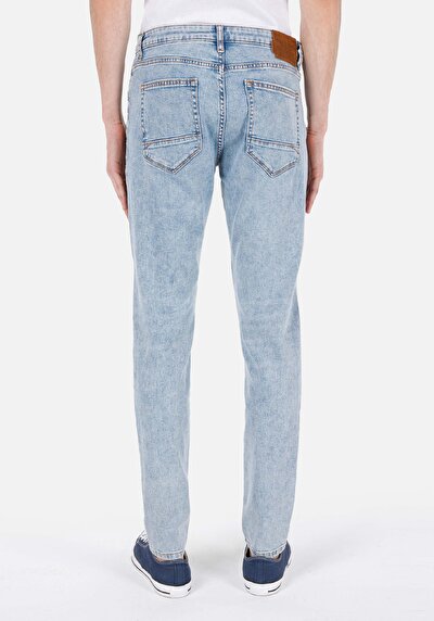 صورة من سليم فيت جينز نيلي للرجال