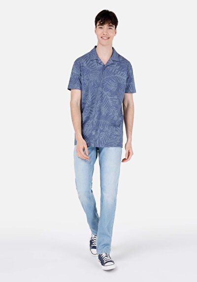 صورة من مستقيم جينز نيلي للرجال