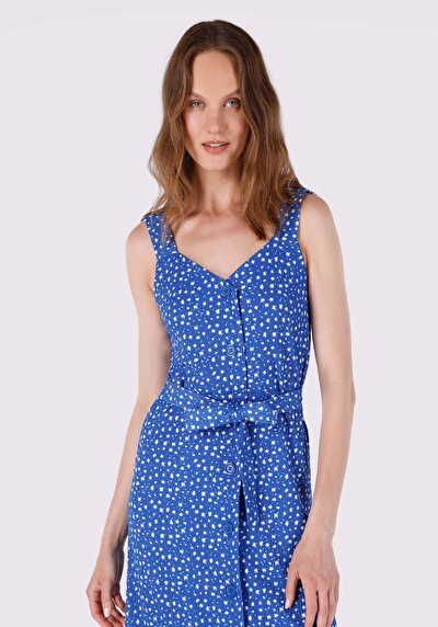 صورة من عادي فستان نسائي أزرق بأكمام قصيرة