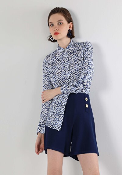 صورة من أزرق للنساء قميص  كم طويل