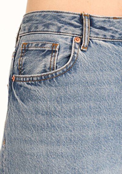 اعرض التفاصيل لـ أزرق للنساء بناطيل