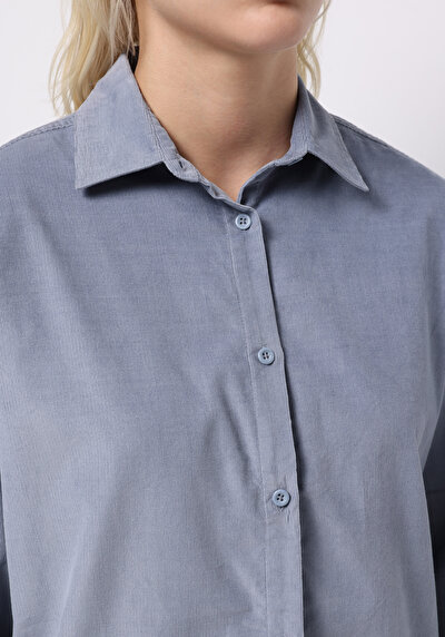 صورة من قميص عادي رقبة مستقيم نسائي أزرق كم طويل قميص