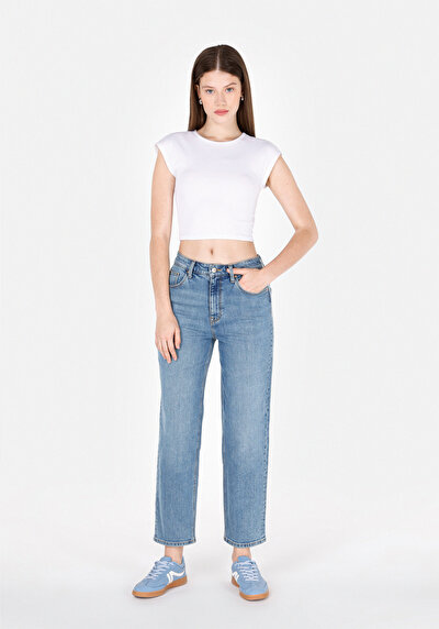 صورة من مستقيم  جينز نيلي نسائي