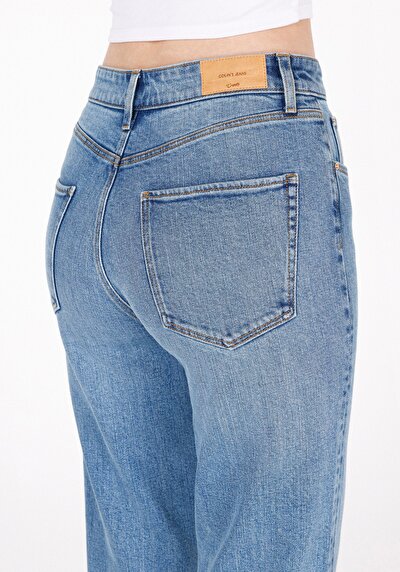 اعرض التفاصيل لـ مستقيم  جينز نيلي نسائي