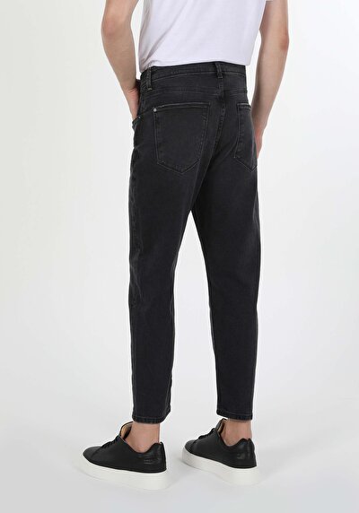 اعرض التفاصيل لـ أسود للرجال بناطيل