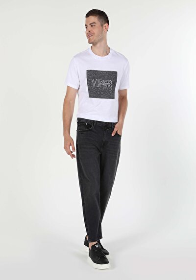 صورة من أسود للرجال بناطيل