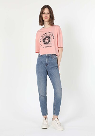 صورة من دينيم للنساء بناطيل