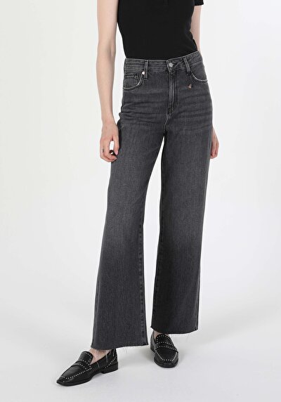 اعرض التفاصيل لـ دينيم للنساء بناطيل