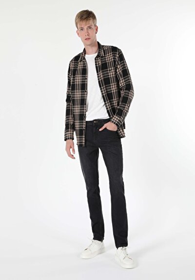 صورة من أزرق للرجال بناطيل