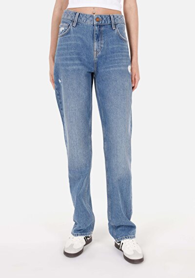 صورة من أزرق للنساء بناطيل