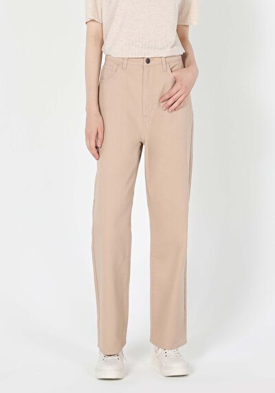 اعرض التفاصيل لـ بيج فاتح للنساء بناطيل