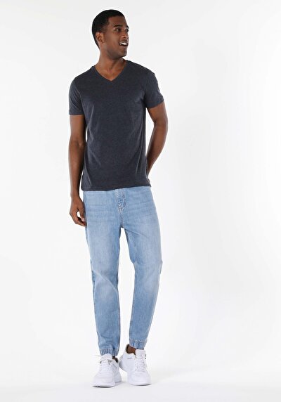 صورة من ضيق قصة على شكل حرف V رقبة مستقيمة رجالي أزرق كحلي كم قصير تي شيرت