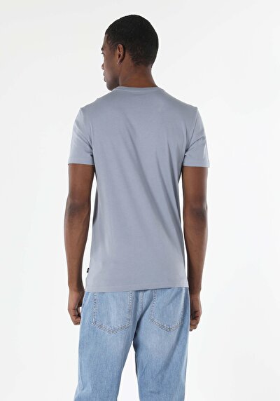 اعرض التفاصيل لـ أزرق للرجال تي شيرت بأكمام قصيرة