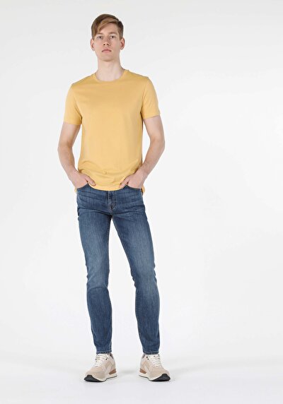 صورة من  رقبة مستديرة مستقيم رجالي ساري كم قصير تي شيرت