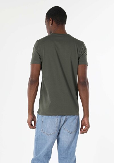 اعرض التفاصيل لـ كاكي للرجال تي شيرت بأكمام قصيرة