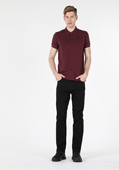 صورة من بوردو للرجال قميص بولو  كم قصير