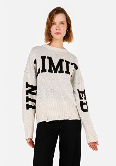 صورة من كومفورت فيت سترة نسائية Ecru