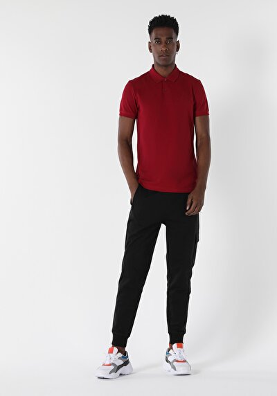 صورة من أحمر للرجال قميص بولو كم قصير