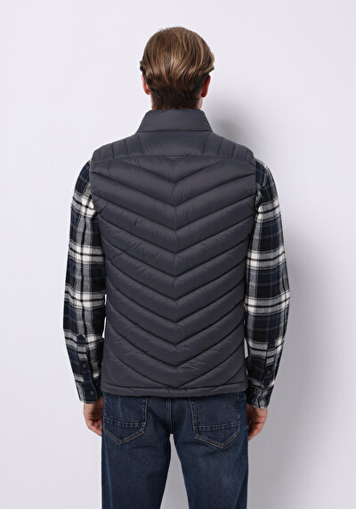 صورة من أنتراسيت للرجال صدرية