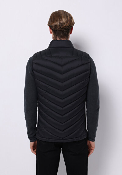 اعرض التفاصيل لـ أسود للرجال صدرية