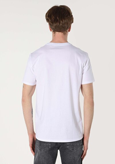 اعرض التفاصيل لـ أبيض للرجال تي شيرت بأكمام قصيرة