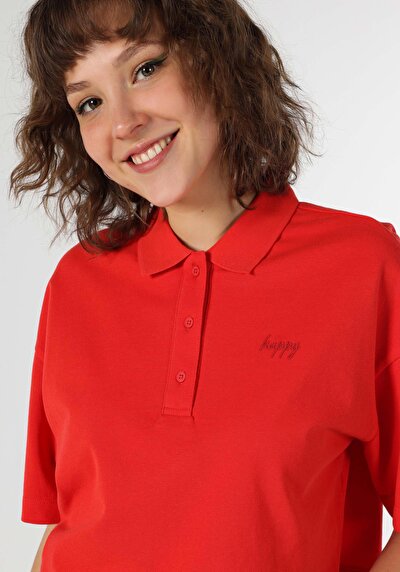 اعرض التفاصيل لـ أحمر للنساء تي شيرت بأكمام قصيرة