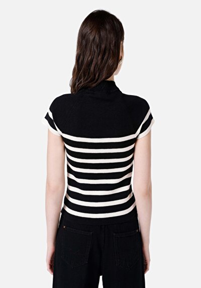 اعرض التفاصيل لـ نحيف  نصف الياقة المدورة نسائي أسود كم قصير