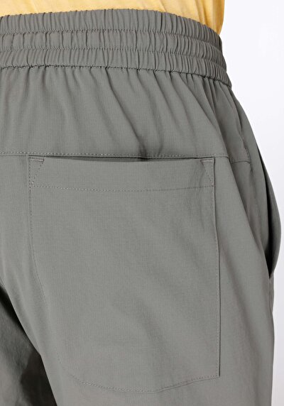 اعرض التفاصيل لـ كاكي للرجال شورت