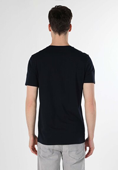 اعرض التفاصيل لـ أزرق بحري للرجال تي شيرت بأكمام قصيرة