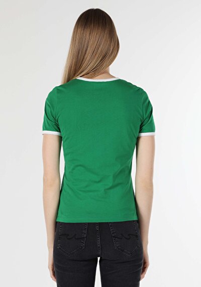 صورة من تشيرت أخضر مطبوع بأكمام قصيرة للنساءرقبة مستديرة تناسب منتظمتي Cl1061924