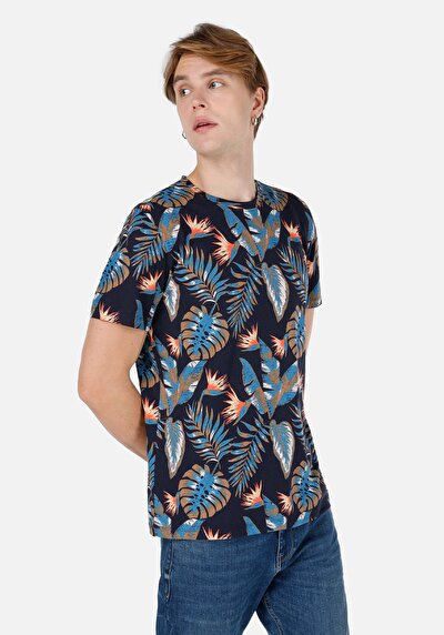 صورة من   رقبة مستديرة مطبوعة رجالي أزرق كحلي كم قصير تي شيرت