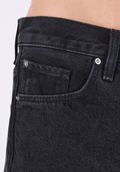 اعرض التفاصيل لـ دينيم للنساء شورت