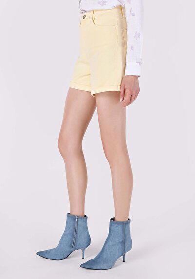 صورة من أمي قصيرة خصر عالي نسائي شورت جان بني فاتح