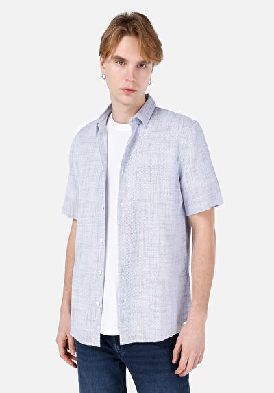 صورة من قميص عادي رقبة مستقيم رجالي أزرق كم قصير قميص